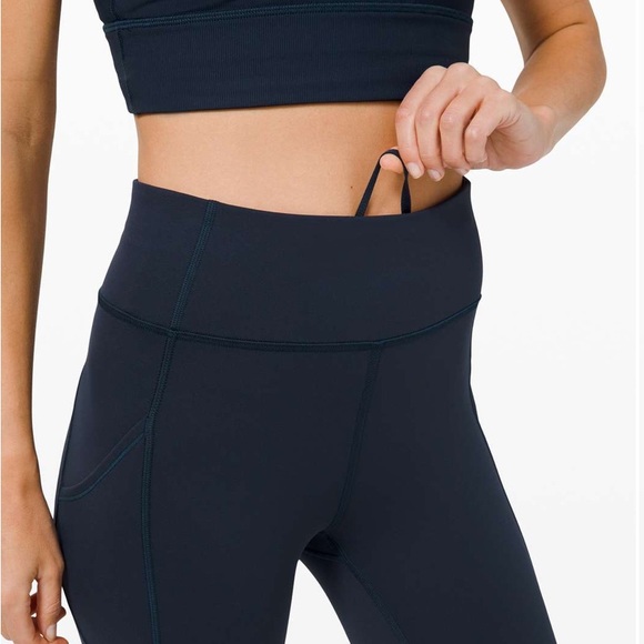Lululemon Invigorate high rise tight 28” - new with tags - true Navy / Size 10 - Picture 3 of 6